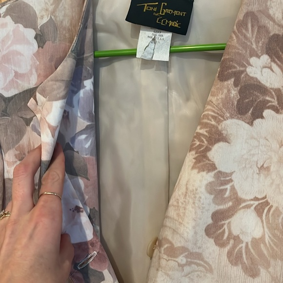 Vintage 80’s 90’s Floral Blazer - Picture 9 of 10